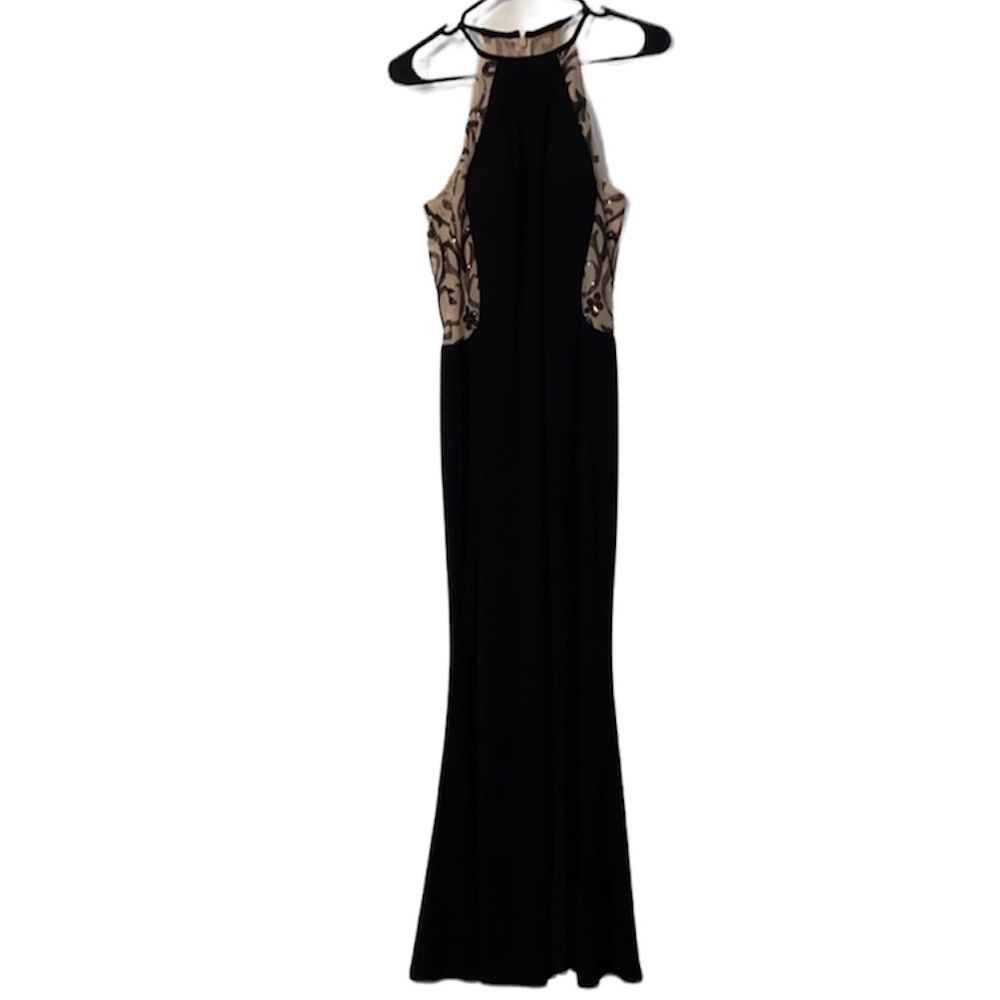 This is a Ashley and Justin gown from 2020, worn once to a sweet sixteen.